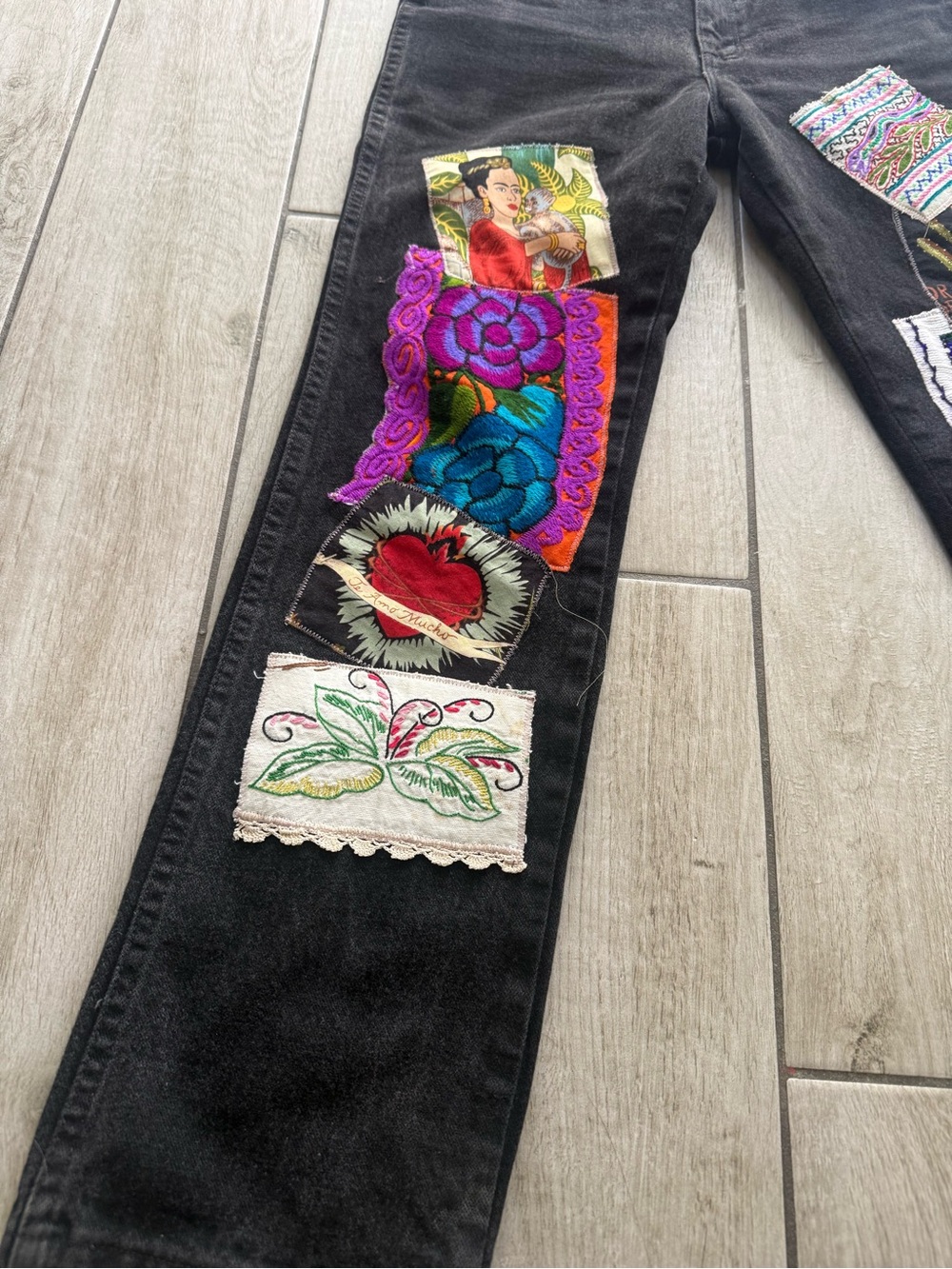 Vintage Rare Wrangler Frida Kahlo Patchwork Jeans 29 X 30 - Picture 2 of 7